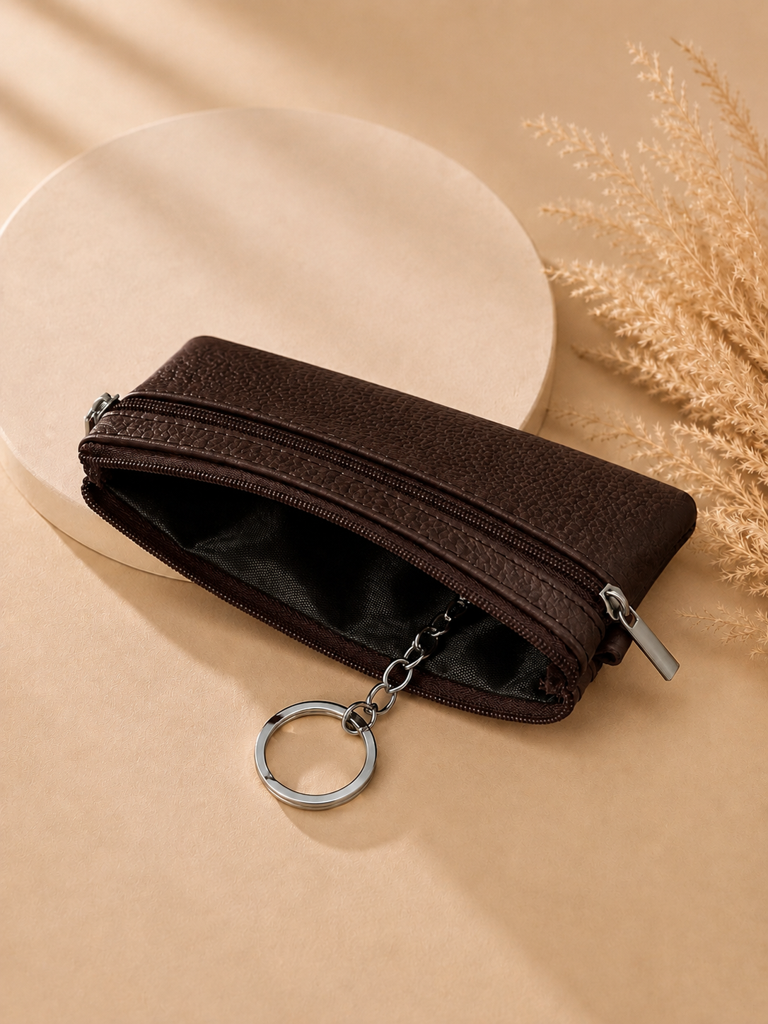 Porte-monnaie femme en cuir grainé marron chocolat