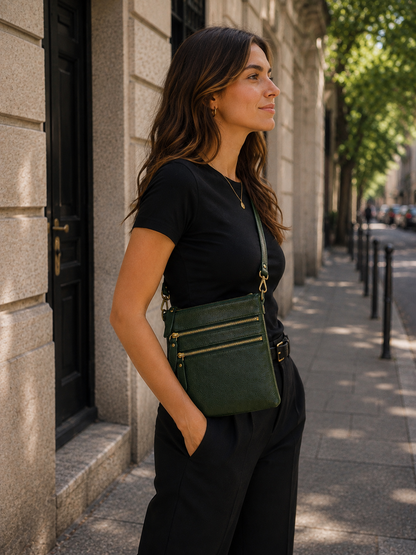 Sac pochette femme en cuir vert sapin