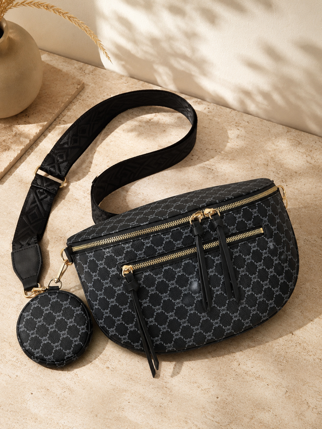 Sac banane femme XL – Noir encre à monogramme blanc glacier – Porte-monnaie assorti – Bandoulière interchangeable