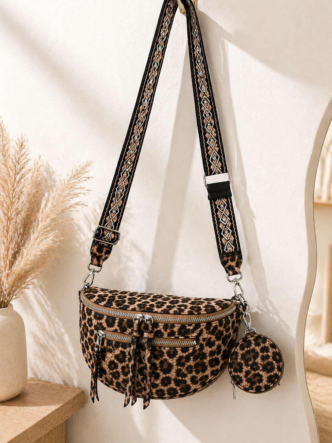 Grand sac banane femme marron clair imprimé léopard Bandoulière large - Porte-monnaie inclus