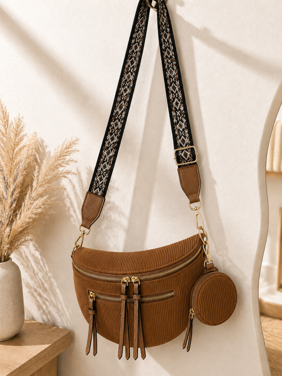 Grand Sac Banane Femme en Velours Côtelé – Bandoulière Ajustable, Porte-monnaie Inclus Marron caramel